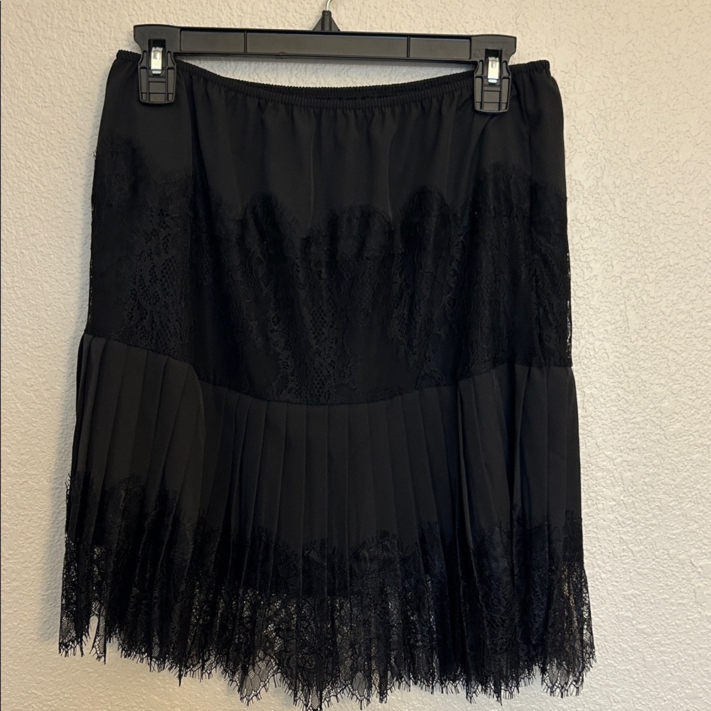 Women’s Ruffle Lace Skirt